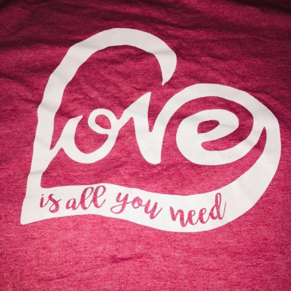 ‼️CLOSING SALE EVERYTHING MUST GO‼️ Pink Love T-shirt